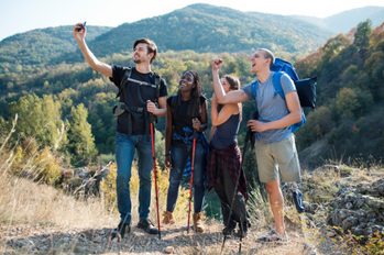 friends-hiking